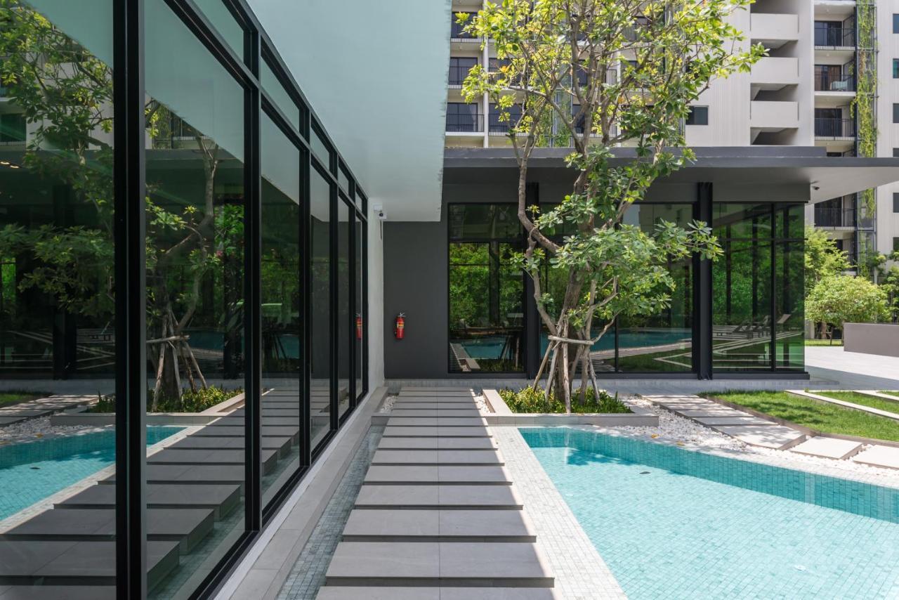 Appartamento Blossom Sathorn By Plearn Bangkok Esterno foto
