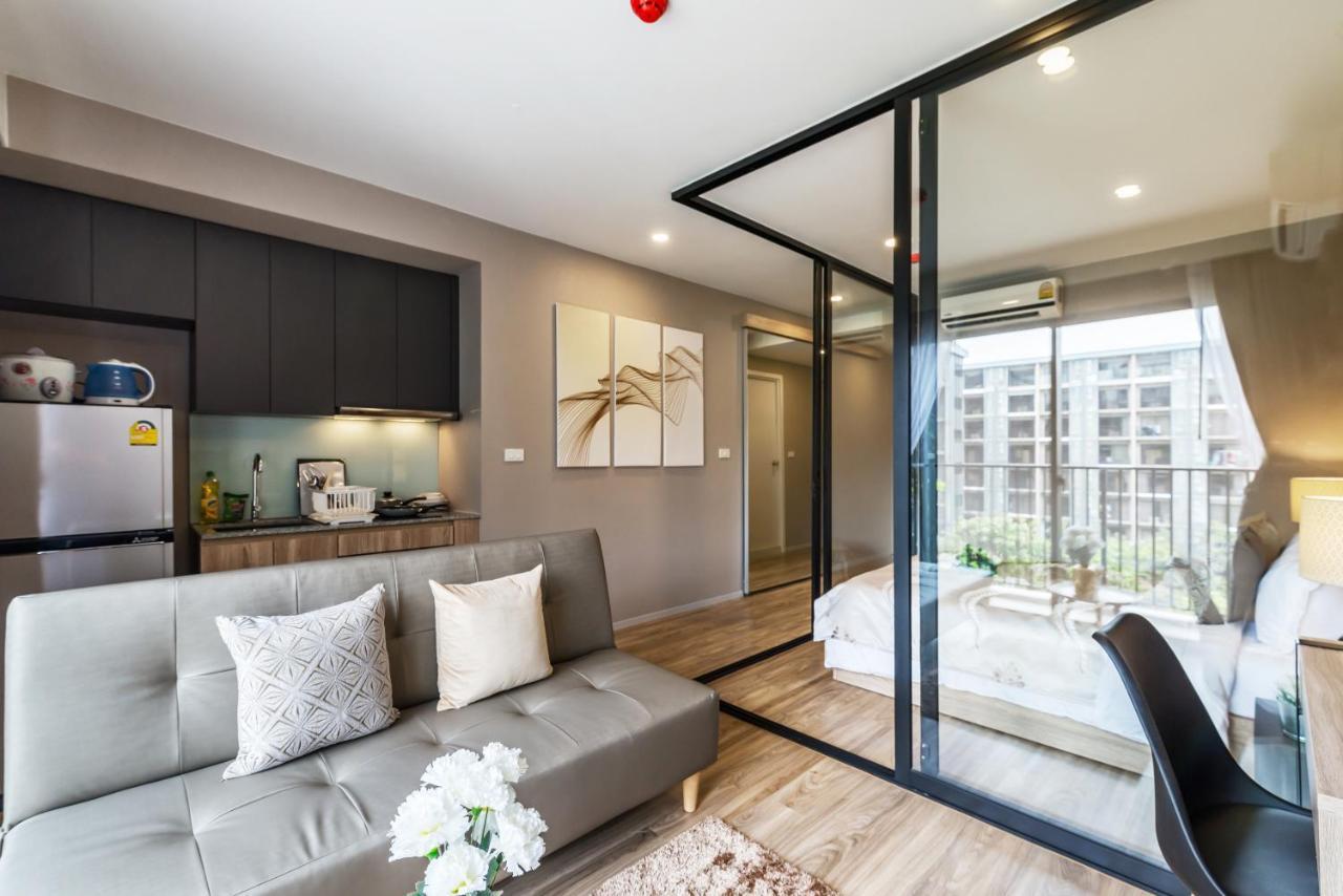 Appartamento Blossom Sathorn By Plearn Bangkok Esterno foto