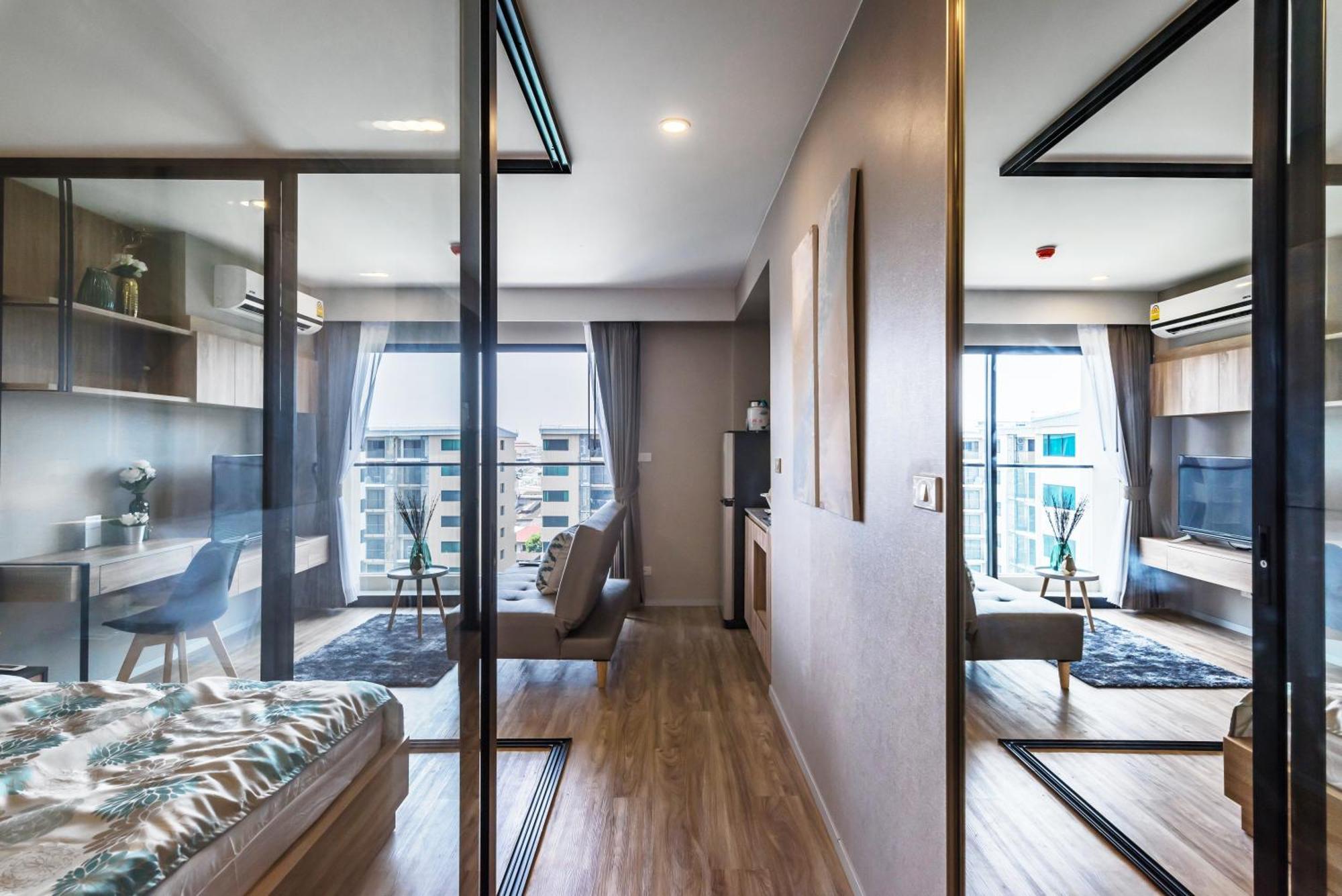 Appartamento Blossom Sathorn By Plearn Bangkok Camera foto